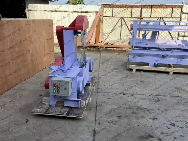 Wood Bark Peeling Machine And Wood Sawmill For Malaysian Timber Mill 3 Wood band saw