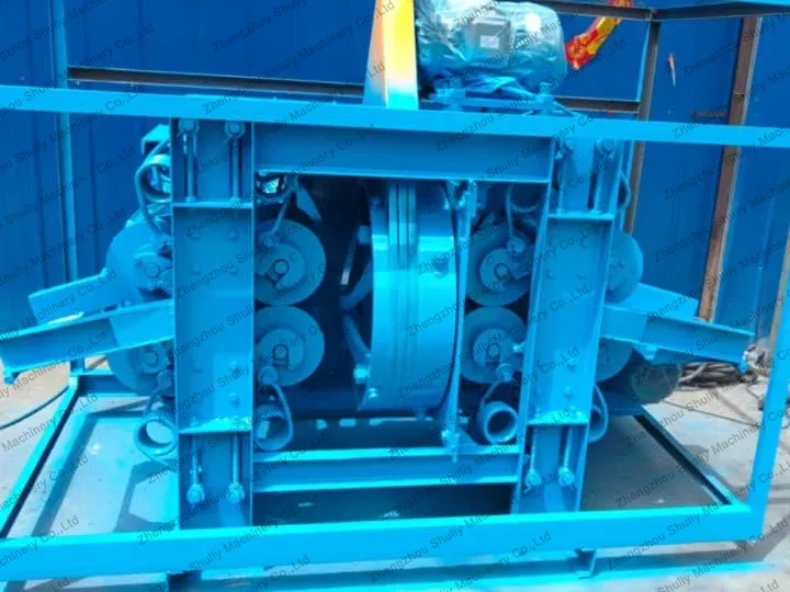 Wood Bark Peeling Machine And Wood Sawmill For Malaysian Timber Mill 1 Wood bark peeling machine