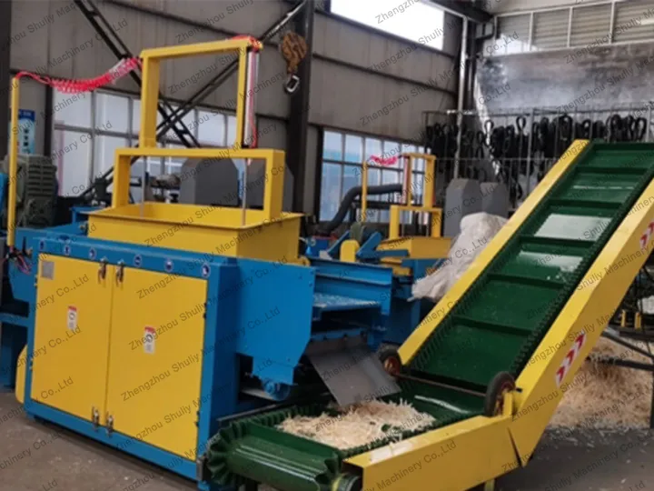 Коммерческая машина для изготовления древесных стружек на продажу 1 Commercial wood shavings machine