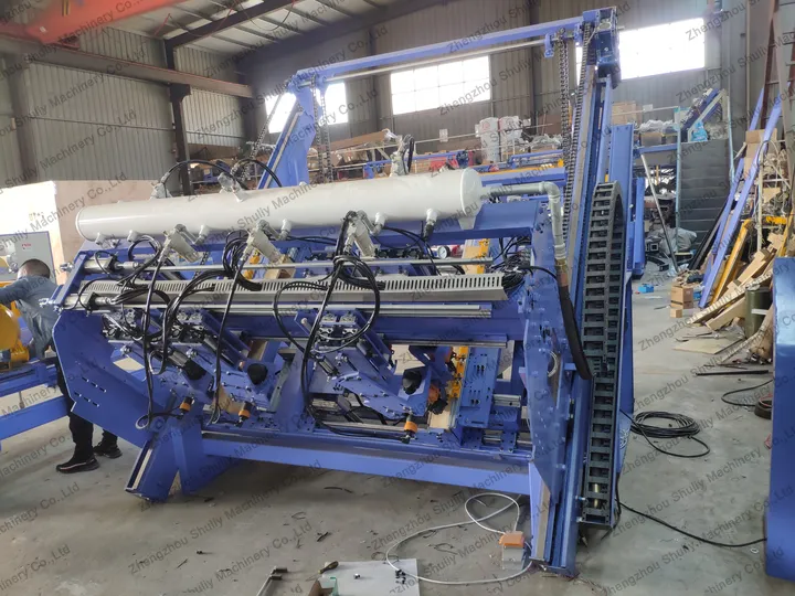 European Wooden Pallet Production Line 4 European standard pallet nailing machine
