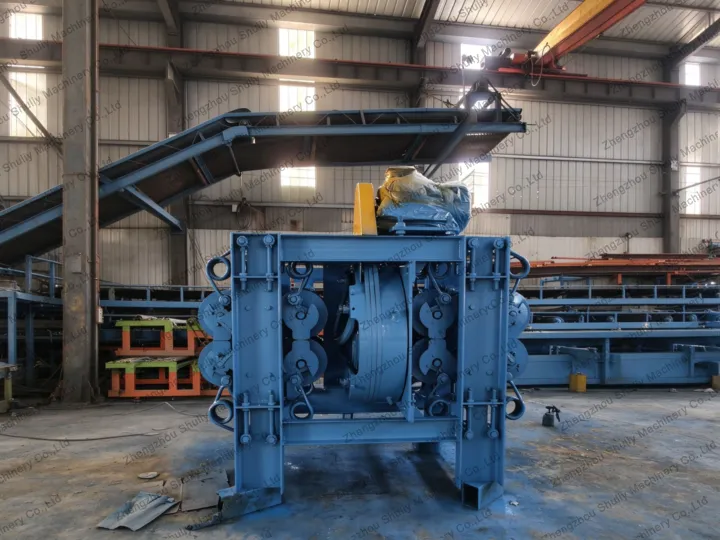 Sl-420 Log Debarker Sold To A Kazakhstan Timber Custome 4 Commercial wood log peeling machine